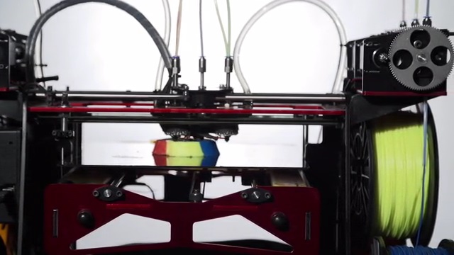 [视频] RoVa3D: 首款5材质/彩色液冷3D打印机