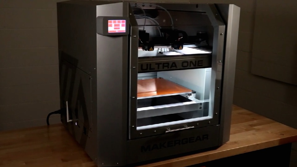 [视频] MakerGear Ultra One 3D打印机 工业力量遇上灵活的材料
